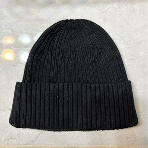 UNIQLO — Beanie